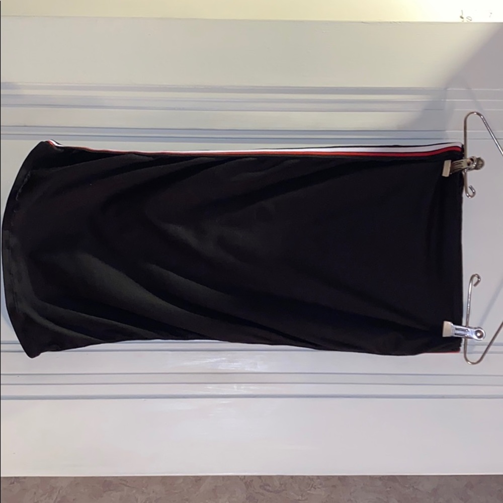 Black Midi Skirt with cute design on the side